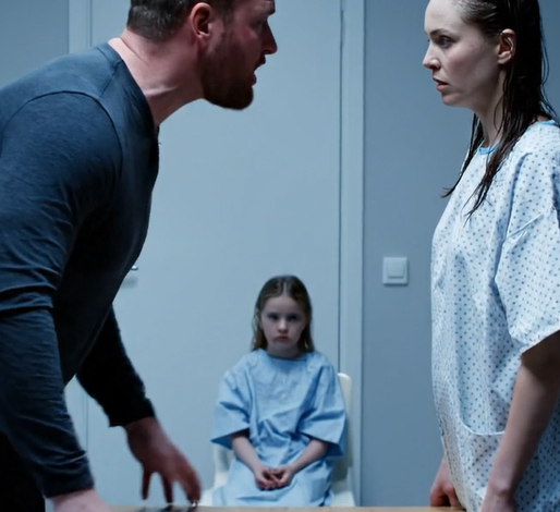 Min eksmand stjal vores tvillinger, kaldte mig uegnet og forsøgte at prutte om vores døende datter – indtil en læge kiggede på laboratorieresultaterne og blev tavs.