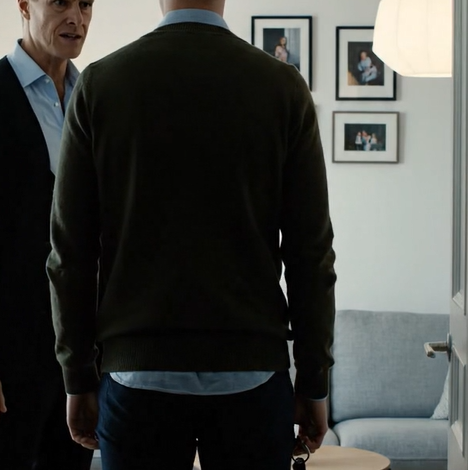 Min far sagde til mig: “Alt, hvad du gør, er at tage – du har aldrig givet denne familie noget, der er værd at huske,” og sagde så, at hvis jeg havde nogen stolthed, skulle jeg bare gå. Så det gjorde jeg stille og roligt. En måned senere ringede min søster i panik og spurgte, hvorfor hendes undervisning var stoppet. Jeg sendte en sms tilbage: “Jeg troede aldrig, jeg havde givet denne familie noget.” Det var i det øjeblik, de endelig forstod, hvor meget der havde hvilt på mig.