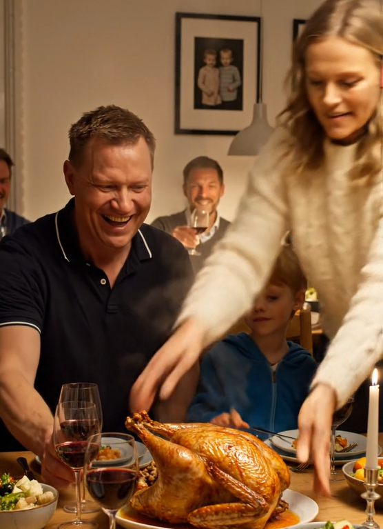 Hun trak kalkunen væk fra min tiårige søn og smilede derefter, som om intet var hændt.