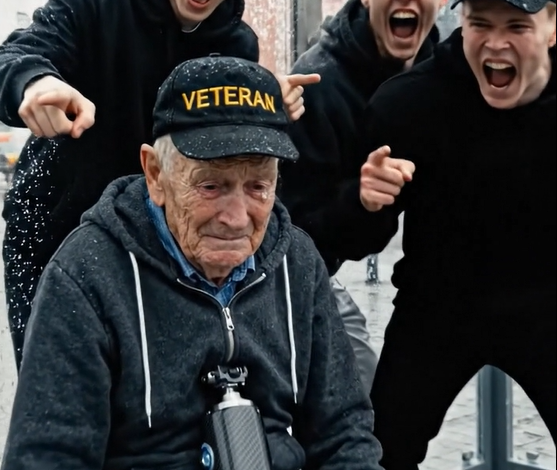 Gadefolket gjorde grin med en ældre veteran med en proteseben, uden at forestille sig, hvad der bogstaveligt talt ville ske et minut senere.