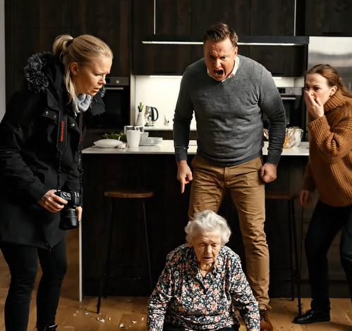 Jeg var knap nok trådt gennem døren, før et skarpt “KLASS!” skar gennem huset. Min mor snublede tilbage og knugede sig om kinden, mens min mand pegede på hende, som om hun ingenting var. “Slog du lige min mor?” hviskede jeg med rystende stemme. Han vendte sig koldt. “Hun burde huske sin plads.” Mit blod frøs. Hun kom her for at hjælpe mig … men det, jeg opdagede bagefter, var endnu værre. – Sande historier